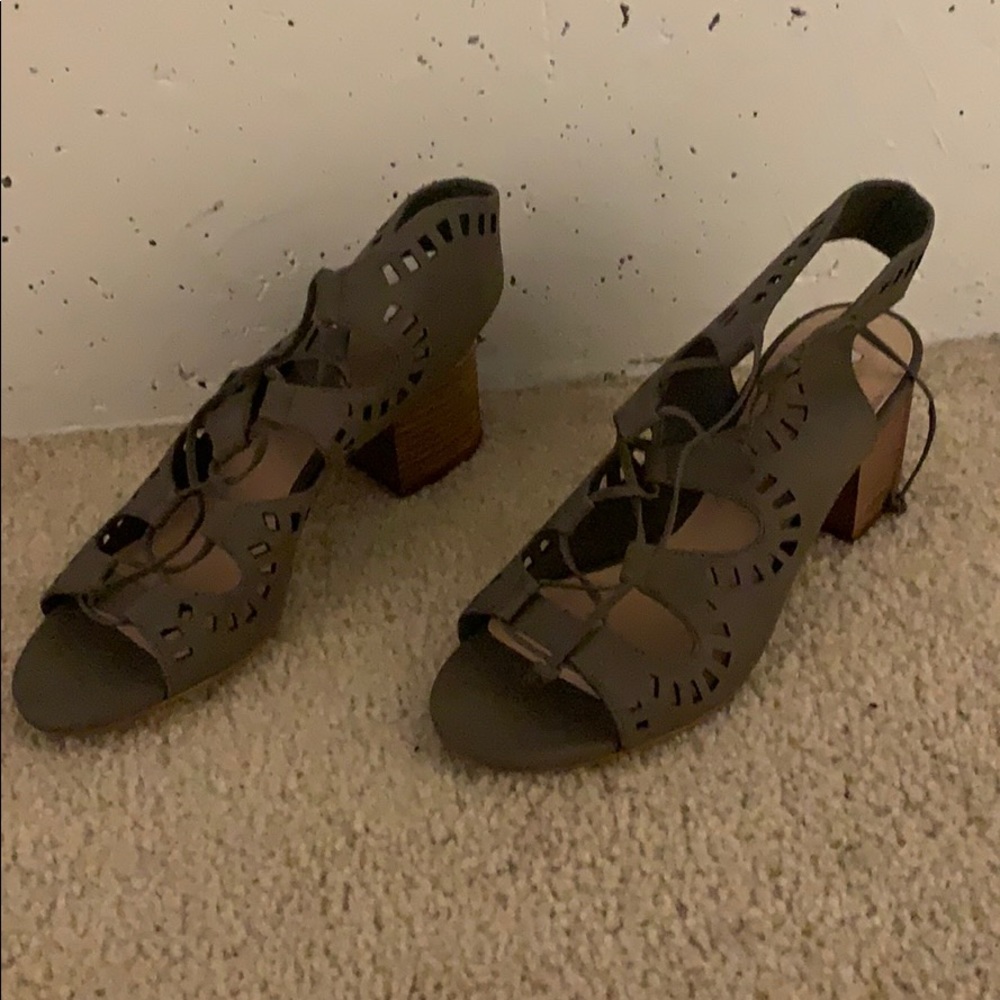 Grey/brown heels